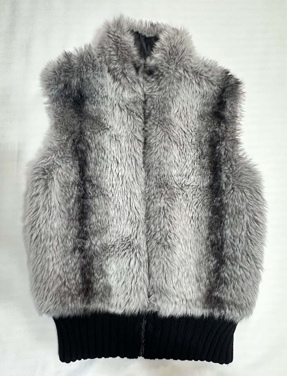 Tiara Faux Fur Vest Size L Gray Black Zip Up